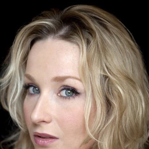 Amy Beth Hayes