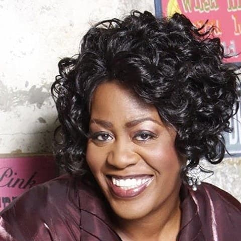 Chandra Currelley-Young