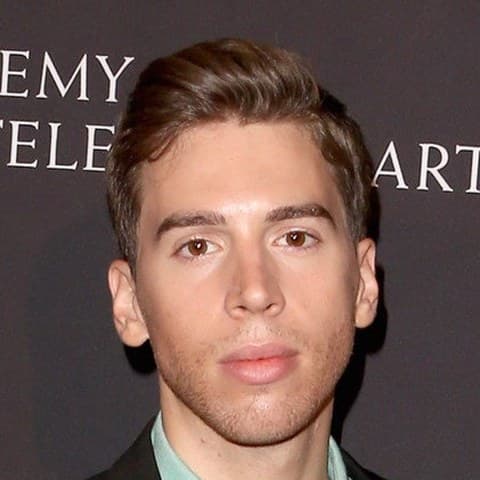 Jordan Gavaris
