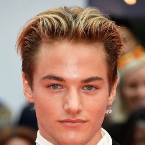 Mitchell Hoog