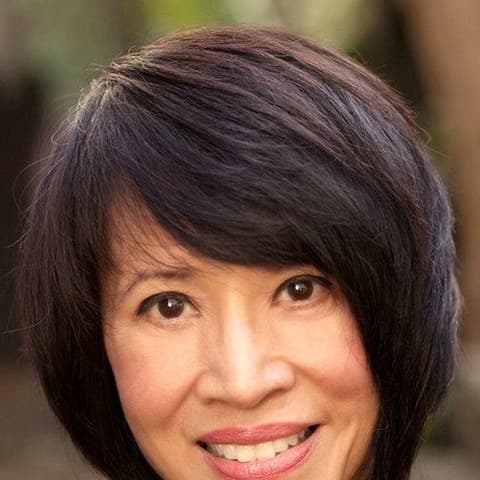 Lauren Tom