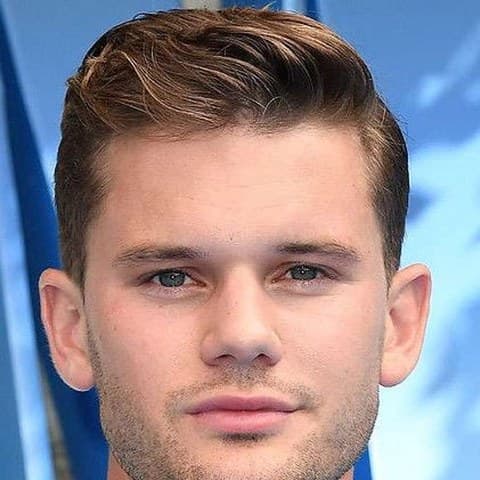 Jeremy Irvine