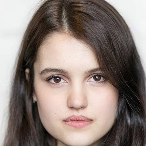 Chloé Sweetlove