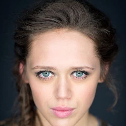 Daisy Head