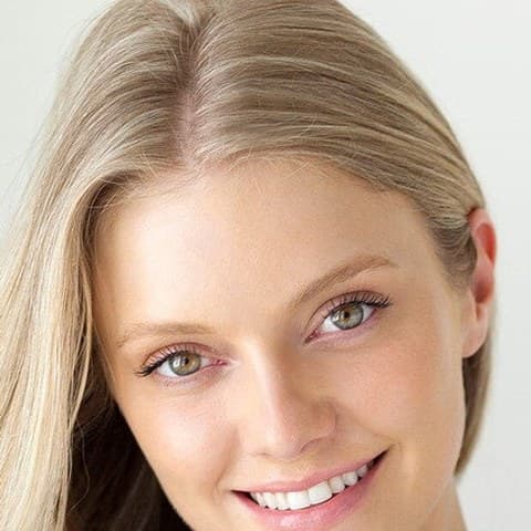 Elle Evans