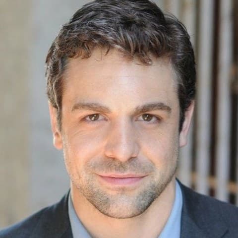 Chris L. McKenna