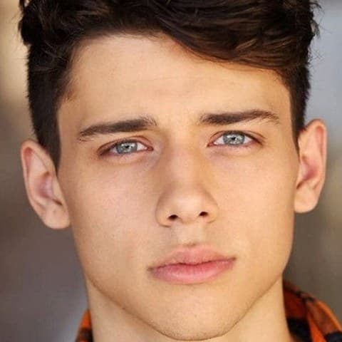 Uriah Shelton