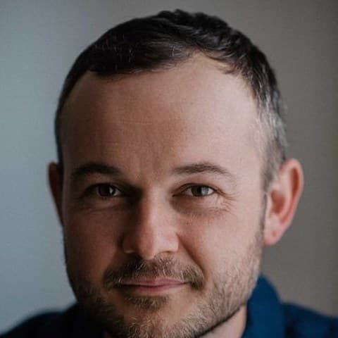 Daniel Henshall