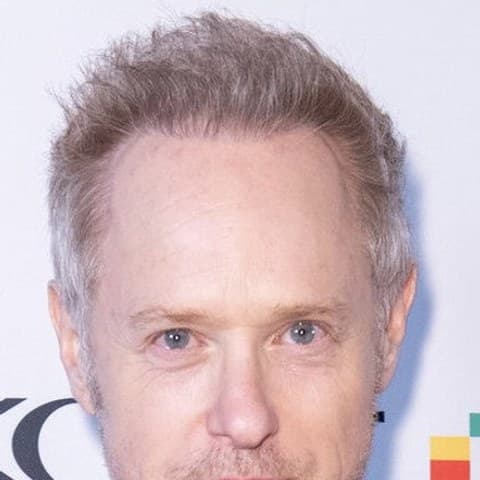 Raphael Sbarge