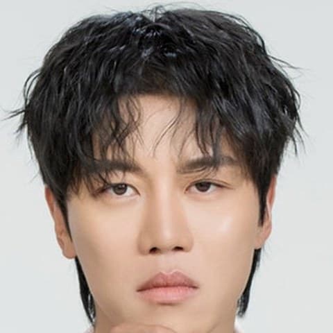 Um Mun-suk