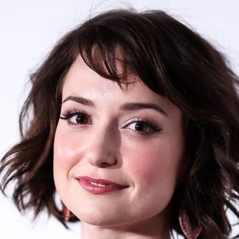 Milana Vayntrub
