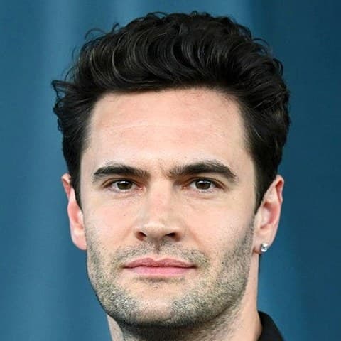 Tom Bateman