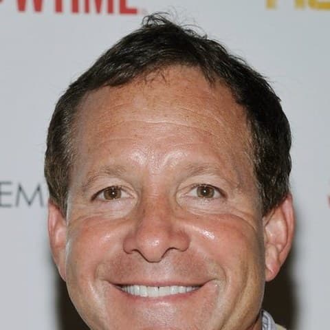 Steve Guttenberg