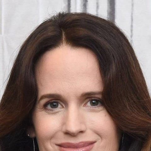 Elizabeth Reaser