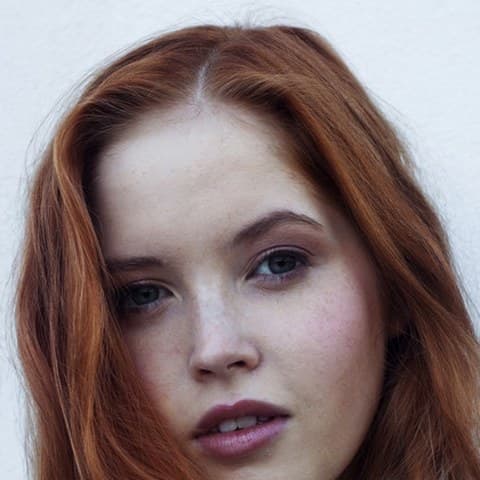 Ellie Bamber