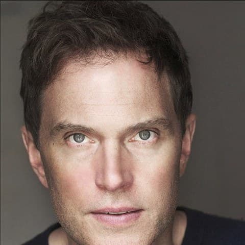 Daniel Lapaine