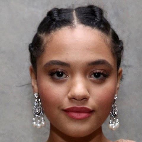 Kiersey Clemons