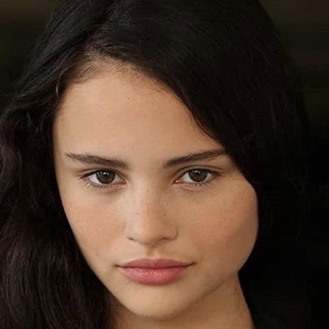 Gabrielle Echols