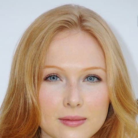 Molly C. Quinn