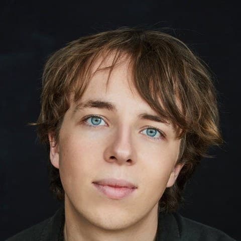 Ed Oxenbould